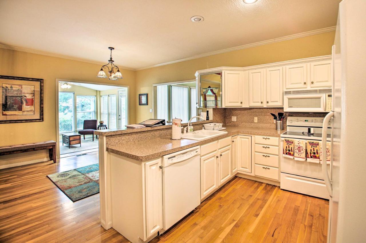 Lakefront Home With 2-Tier Deck And Boat Parking! Hot Springs Exterior foto